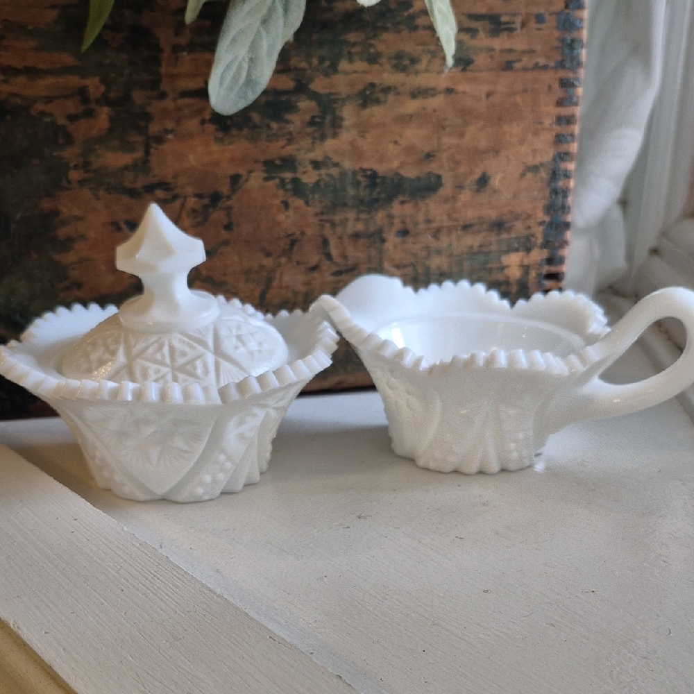 VINTAGE  White Milk Glass Sugar and Creamer Set